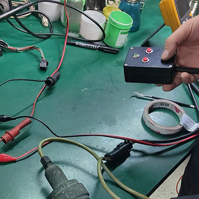 Strumento di prova della valvola per la riparazione del trasportatore Thermo King Strumento per il controllo della funzione della valvola solenoide