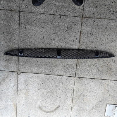 Il coperchio inferiore per il THERMO KING T-600M, T-800M, T-1000M, T-680Pro, T-880Pro, T-1080Pro, Modello 988025 GRILLE-LOWER-TK NERO, SP