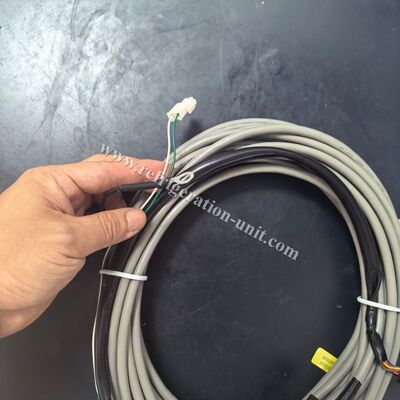 22-60673-03 sostituisce 22-02336-04 CABLAGGIO CABINA COMANDO 10M CON CONNETTORE B Cablaggio per unità di refrigerazione Carrier Supra 550 / 650 /750 / 850 / 950 / 1050 /1150 / 1250